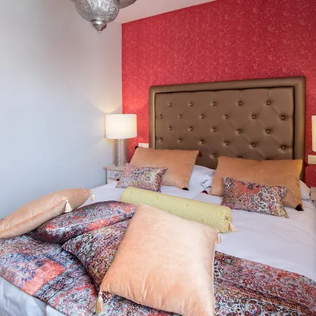 Alhambra Boutique Apartments By Pmc Resorts-3